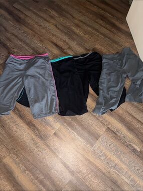 bcg (4) Women's Cropped Active Capris in Gray and Black with Pink & Teal Trim